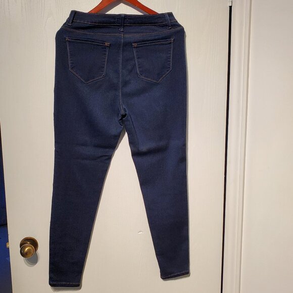 KENSIE of Egypt - Womens Jeans - Size 10/30 - Mint Condition. - Picture 5 of 5